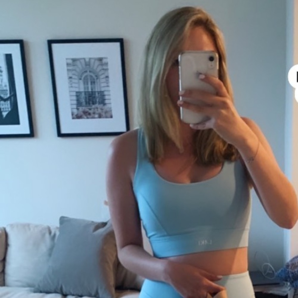 Sky blue sports bra 💙